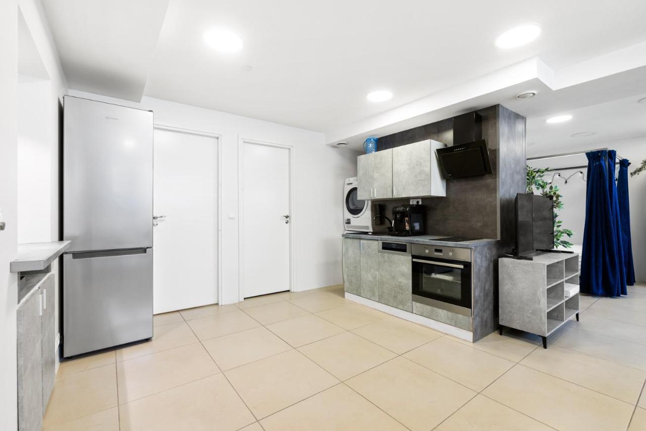 Sirena Apartment - Self Check-In And Free Parking Reval Esterno foto