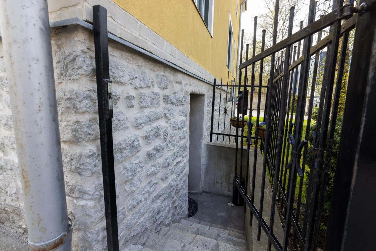 Sirena Apartment - Self Check-In And Free Parking Reval Esterno foto